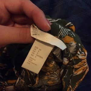 H&M Dresses - Tropical midi side slit dress H&M Dresses - Tropical midi side slit dress